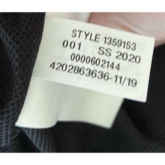 Under Armour Womens Summit Crop Top Size XL Black Full Zip High Neck Activewear - Picture 13 of 15